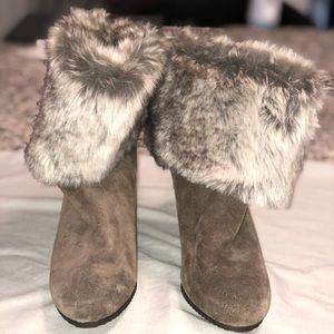 Grey sued faux fur trimmed bootie